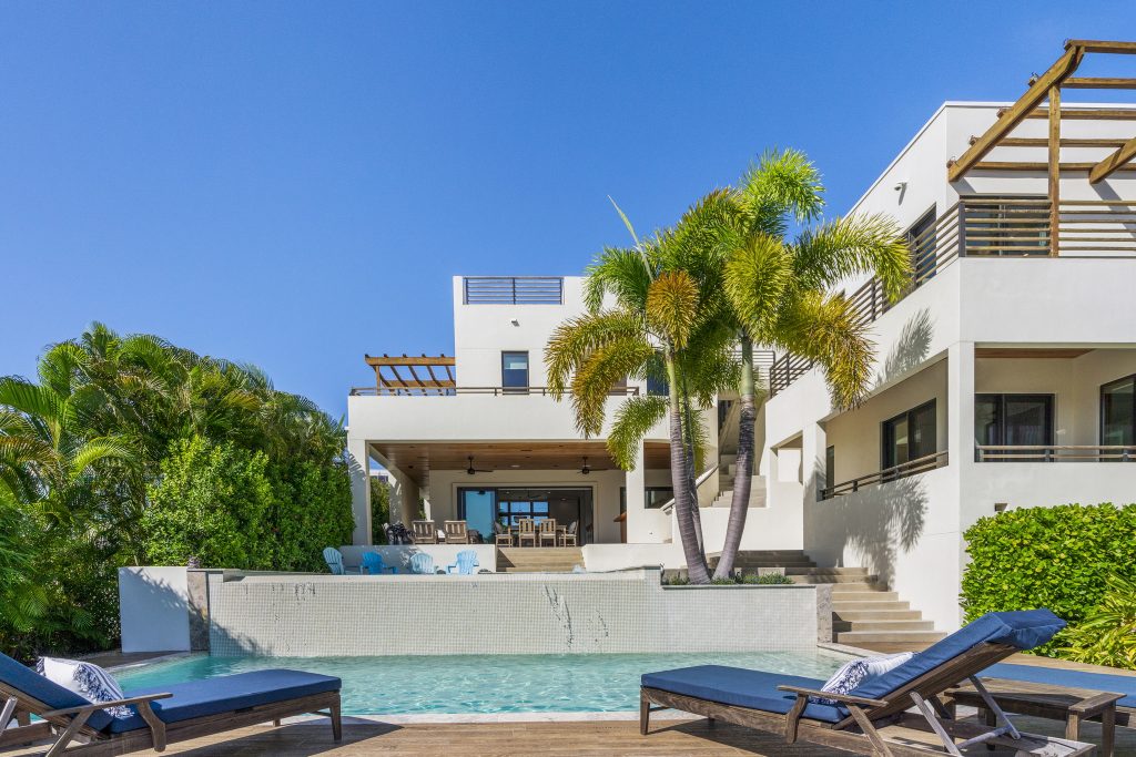 Lido Lookout - South Polk Dr